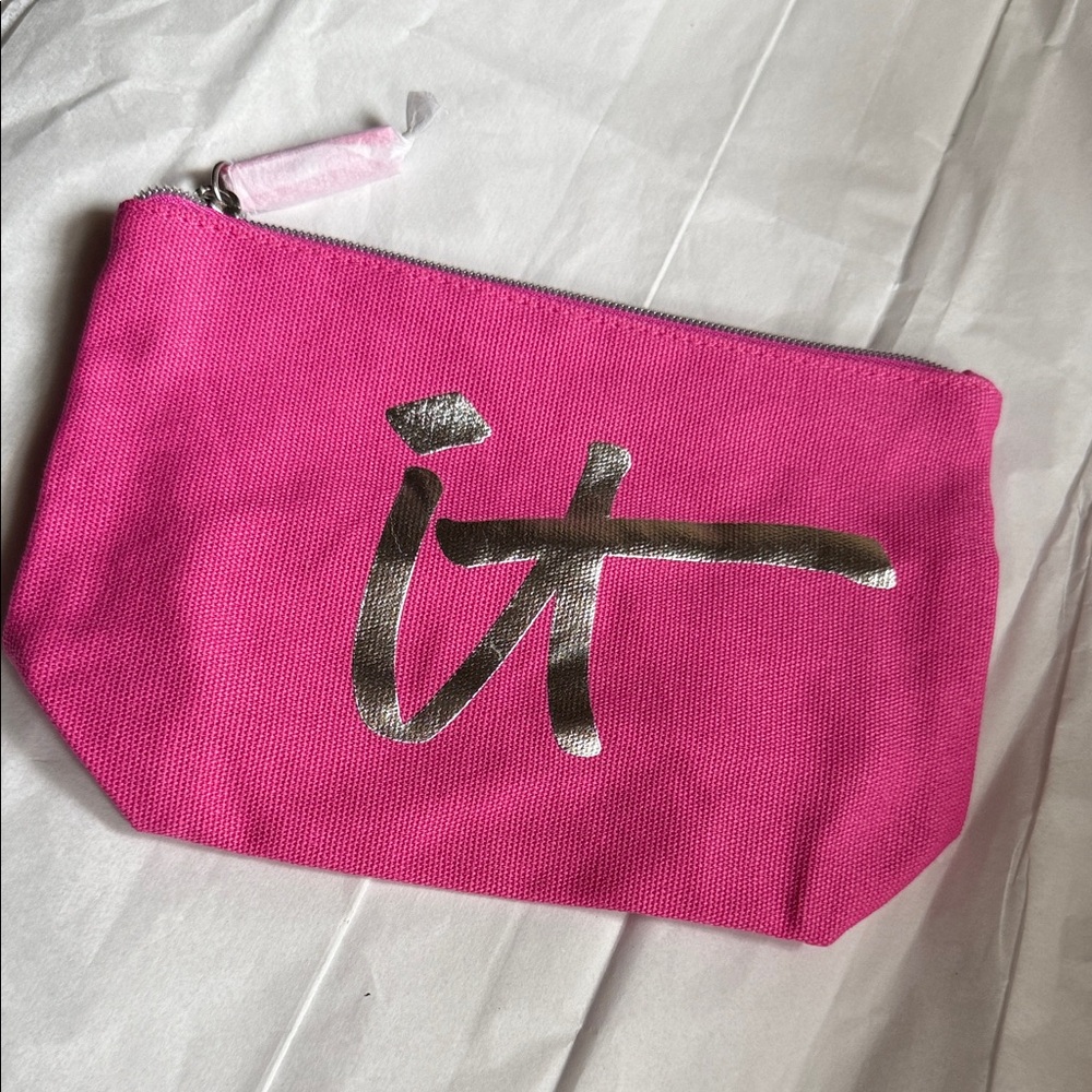 IT Cosmetics Fuchsia Canvas Bag with Metallic Silver Logo. New unused.